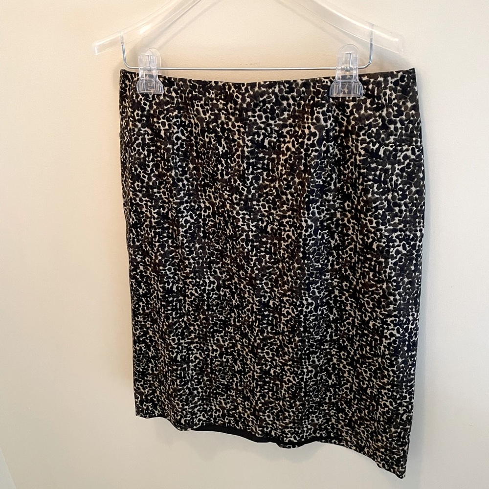 Leopard print pencil skirt